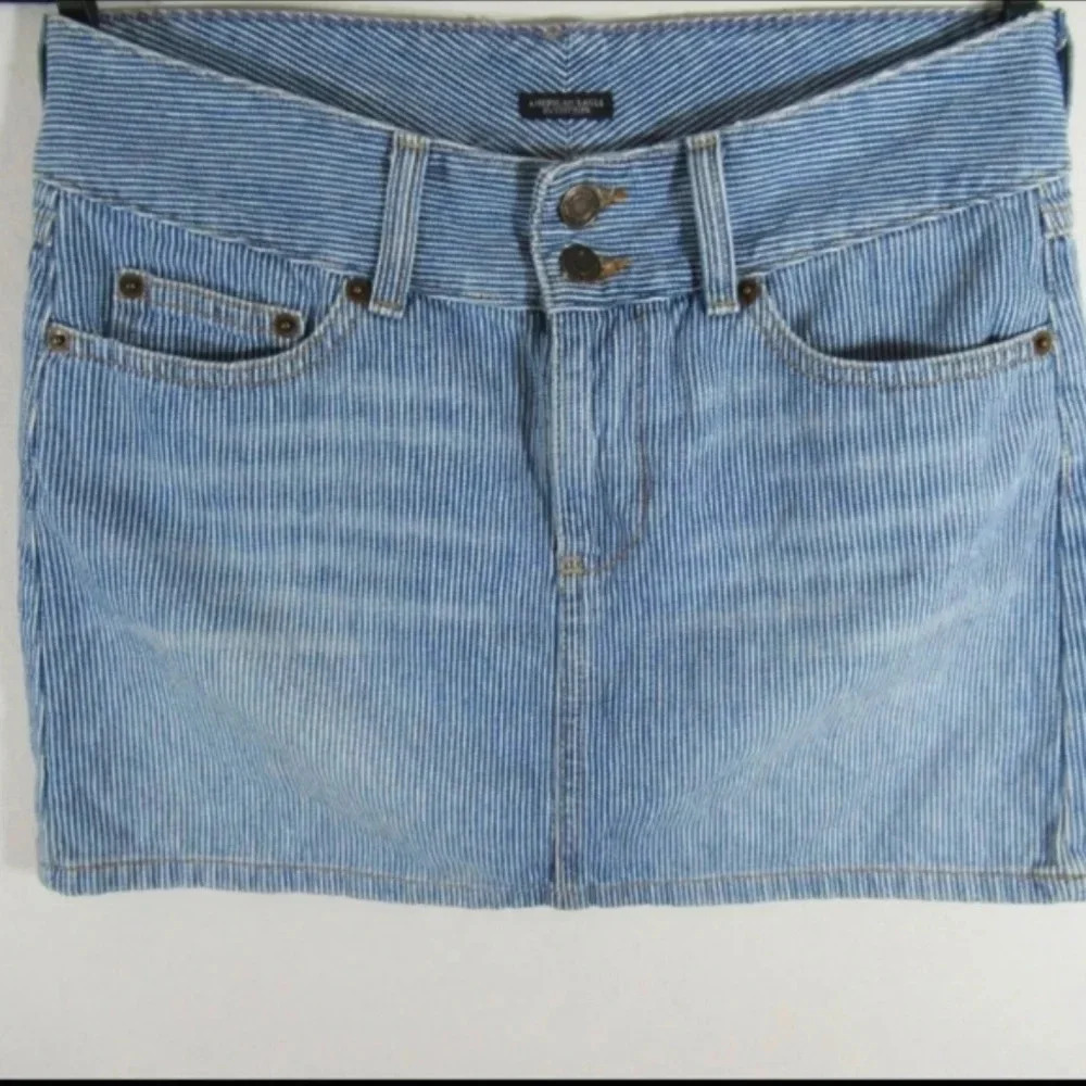 American Eagle pin stripped denim skirt